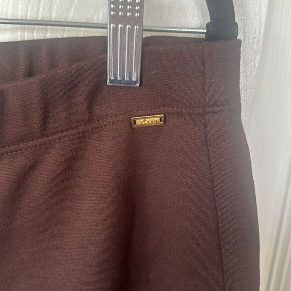 St. John Sport Ankle Crop Ponte Pants Brown Size Large NWOT - Picture 3 of 4